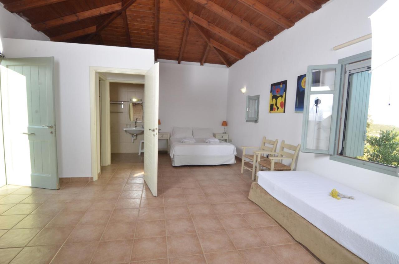 The Windmill Resort Mitáta Buitenkant foto